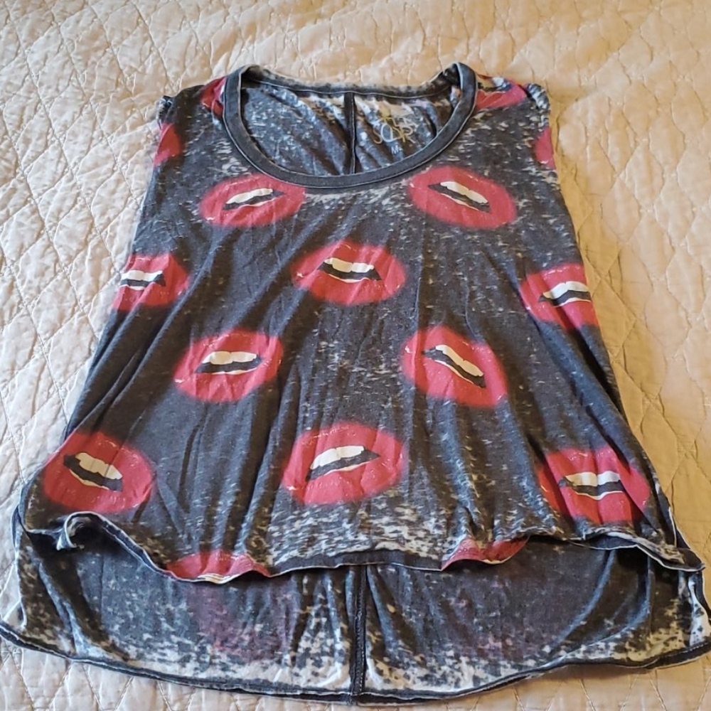 Chaser lip tank